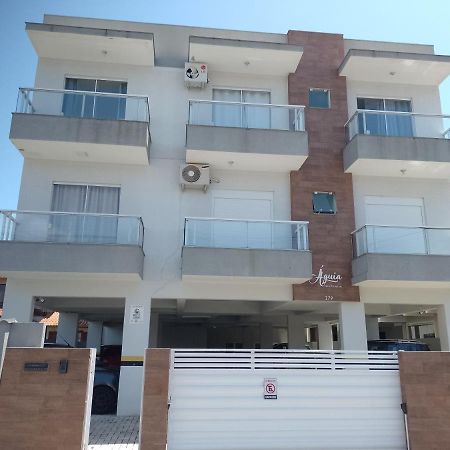 Quarto Casal Em Casa Familiar Lägenhet Florianópolis Exteriör bild